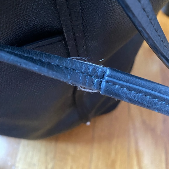 Tumi Black Leather Tote Bag - Picture 5 of 8